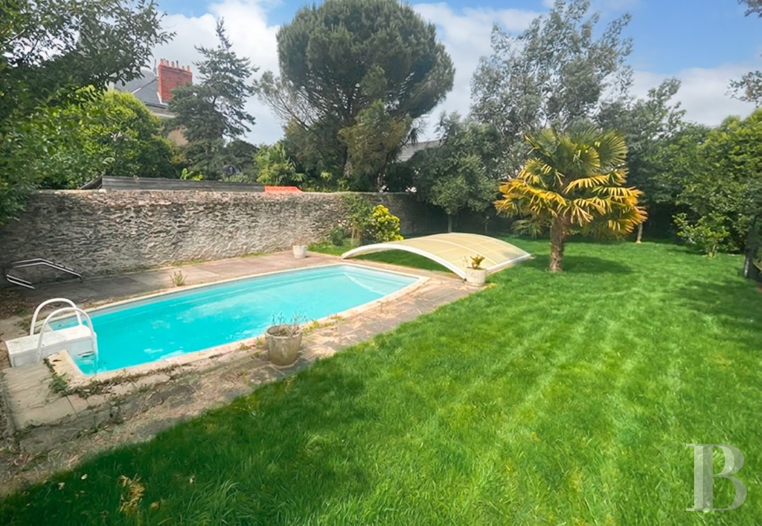properties in town pays de loire   - 16