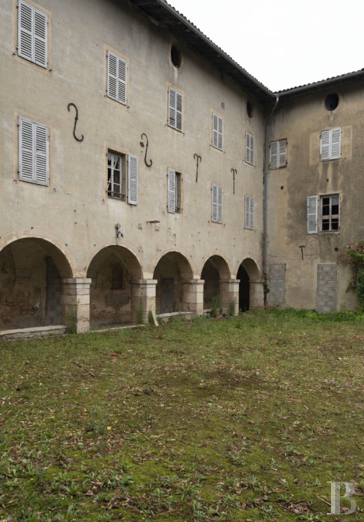 castles for sale France franche comte   - 5