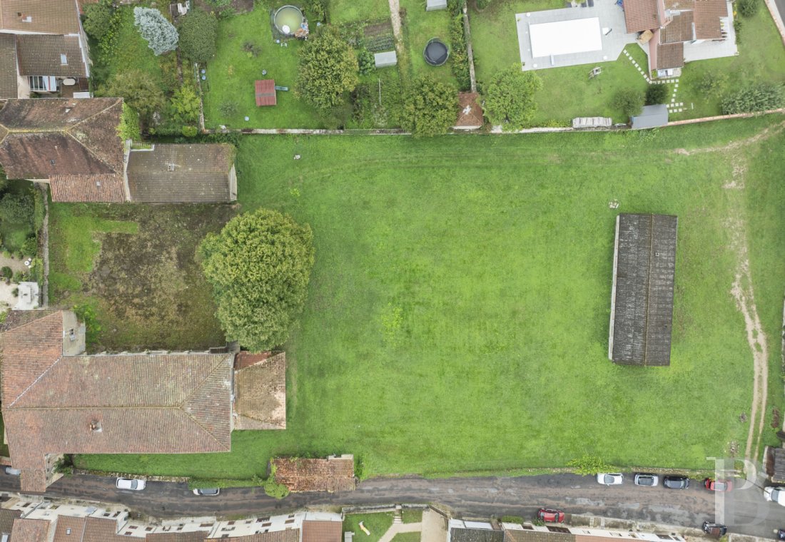 castles for sale France franche comte   - 13