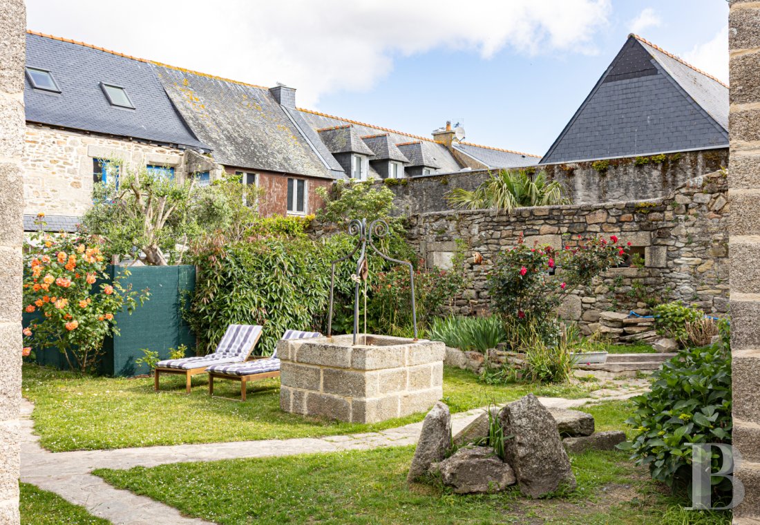 À Concarneau, dans le Finistère, une ancienne maison d’armateur du 17e siècle à quelques pas du port de plaisance - photo  n°21