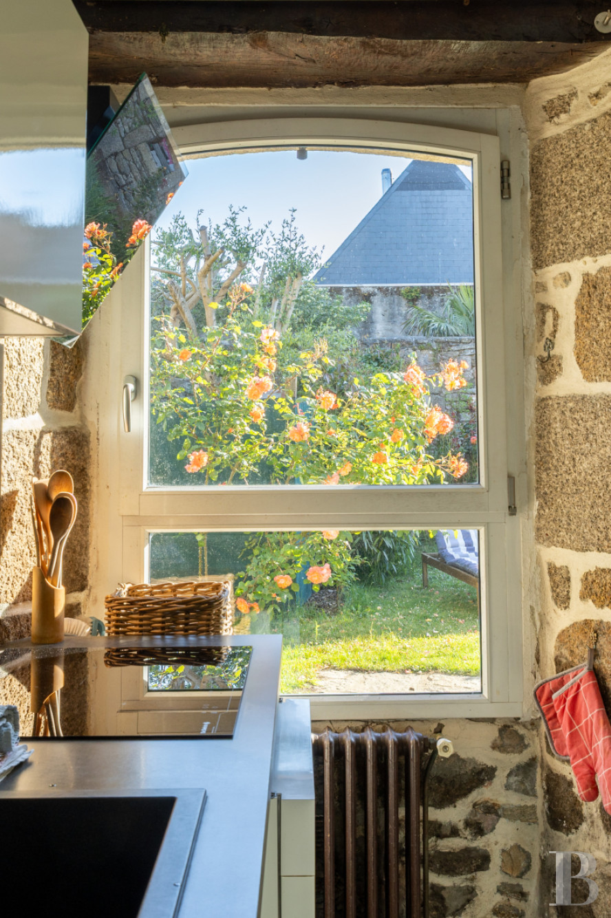 À Concarneau, dans le Finistère, une ancienne maison d’armateur du 17e siècle à quelques pas du port de plaisance - photo  n°12