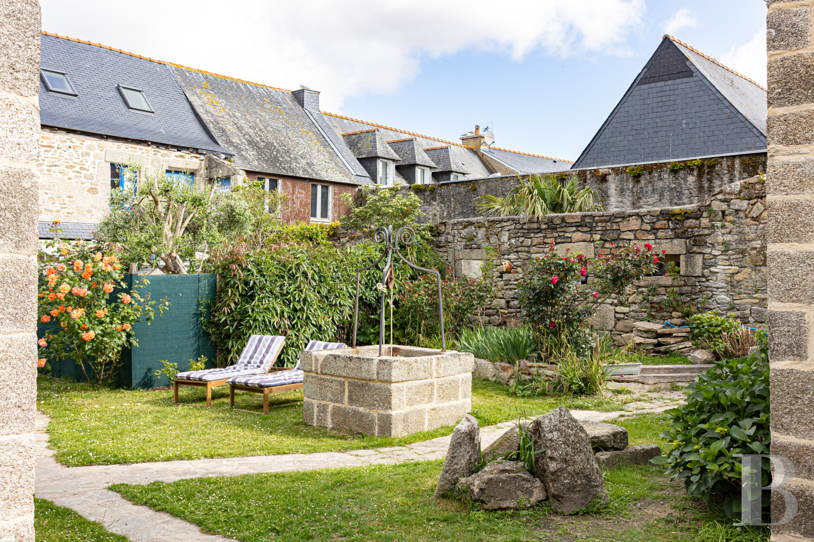 À Concarneau, dans le Finistère, une ancienne maison d’armateur du 17e siècle à quelques pas du port de plaisance - photo  n°21