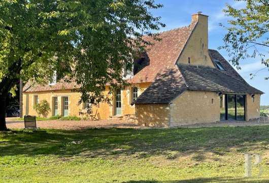 pays-de-loire - A restored rural dwelling with a 200m² floor area and a 6,000m² garden, tucked away in France’s Perche province near the town of La Ferté-Bernard, under two hours from Paris