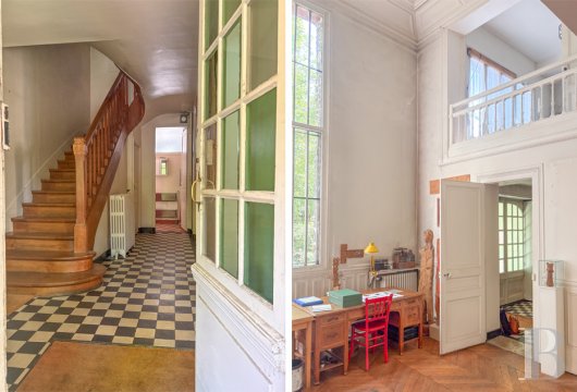 paris - À Boulogne-Billancourt — Princes-Marmottan — une maison d’artiste du début du 20e s., ses deux ateliers et ses deux terrasses, à réinventer