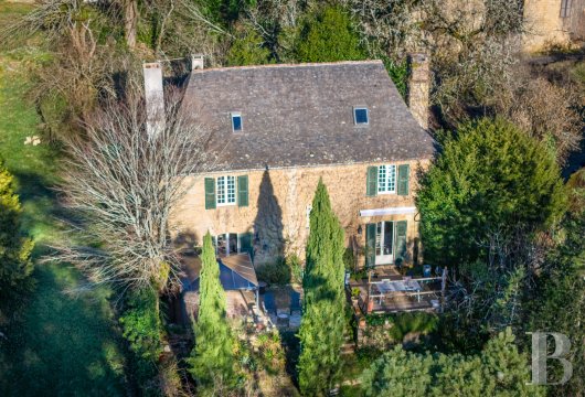 midi-pyrenees - A converted presbytery with a curate’s garden, rear courtyard, and swimming pool, in a peaceful, small village near the upper Quercy and Corèze areas
