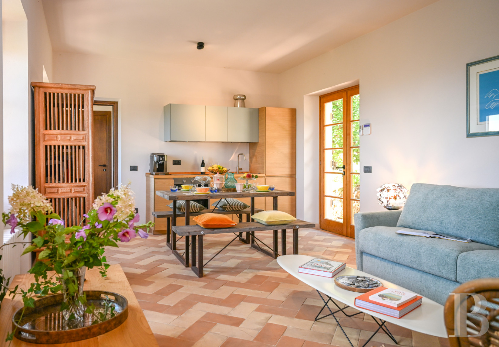 En Toscane, près de Pietrasanta, sur la côte méditerranéenne,  une maison sur les hauteurs au milieu de son oliveraie - photo  n°11