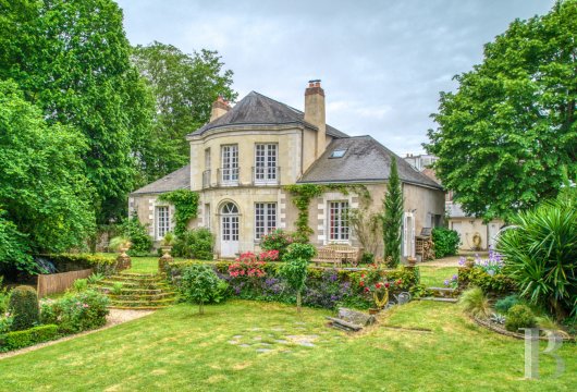 pays-de-loire - À Nantes, quartier Saint-Félix, un ancien relais de chasse du 18e s., avec son jardin en terrasses de près de 2000 m² et ses dépendances