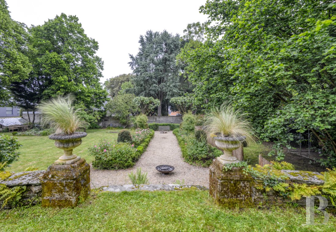 properties in town pays de loire   - 14
