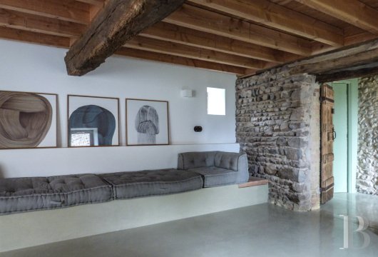 character properties France rhones alps   - 2 character properties France rhones alps   - 2