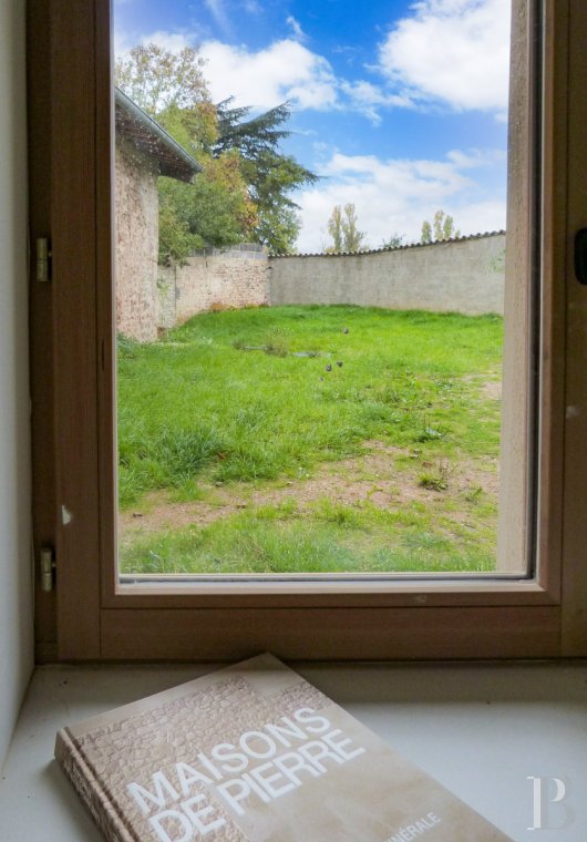 character properties France rhones alps   - 3 character properties France rhones alps   - 3
