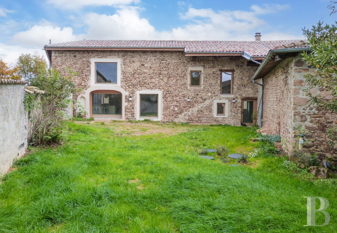 character properties France rhones alps   - 1 character properties France rhones alps   - 1