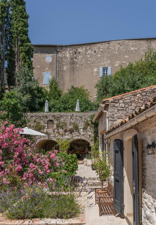 À Vézénobres, dans le Gard, une maison de village du 16e siècle - photo  n°3