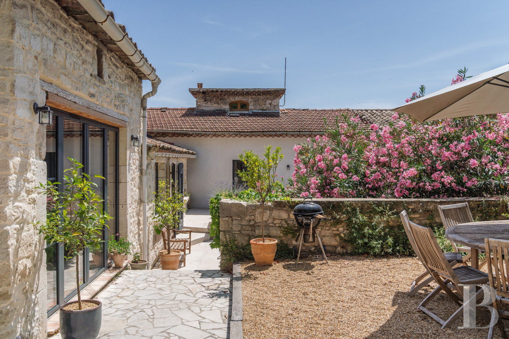 À Vézénobres, dans le Gard, une maison de village du 16e siècle - photo  n°8