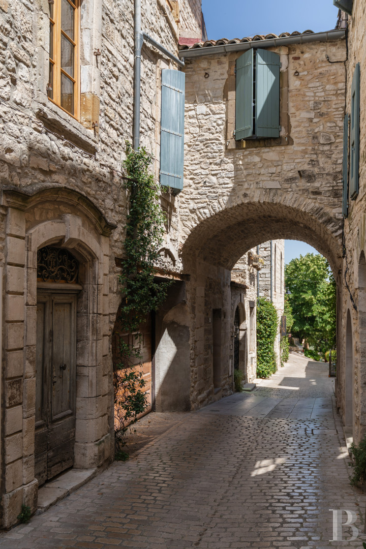 À Vézénobres, dans le Gard, une maison de village du 16e siècle - photo  n°29