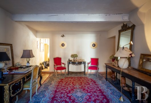 character properties France midi pyrenees   - 18