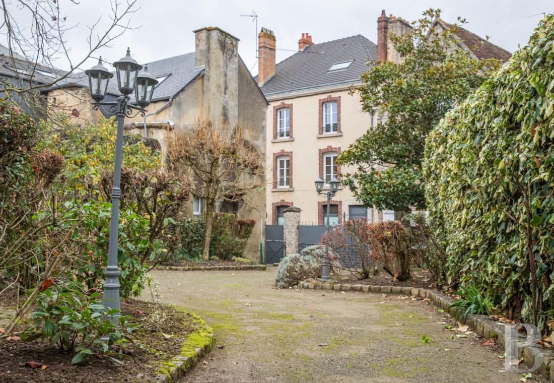 character properties France lower normandy   - 14