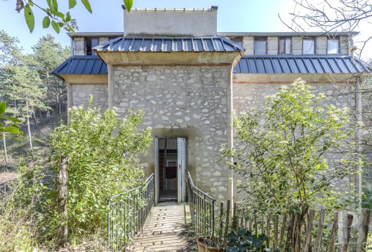 character properties France rhones alps   - 5