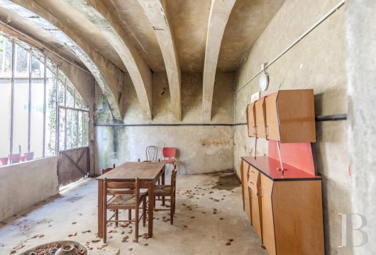 character properties France rhones alps   - 19