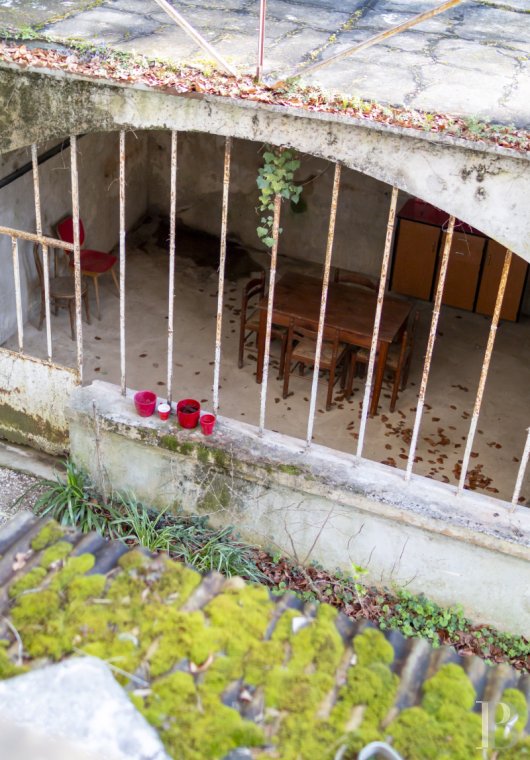 character properties France rhones alps   - 21