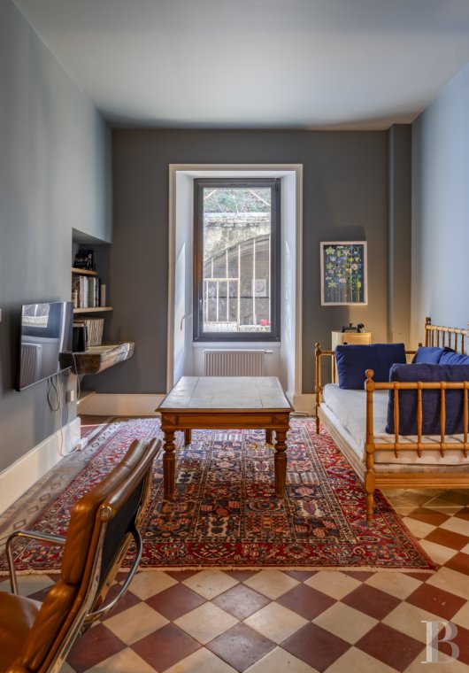 character properties France rhones alps   - 4