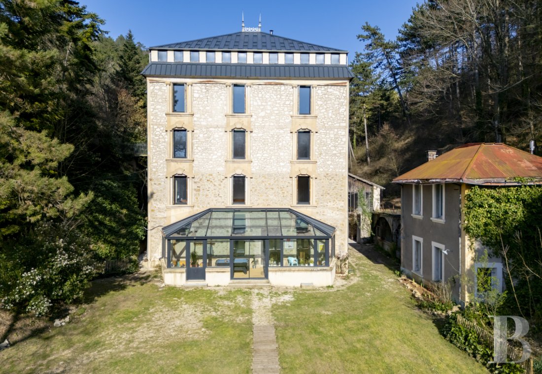 character properties France rhones alps   - 2