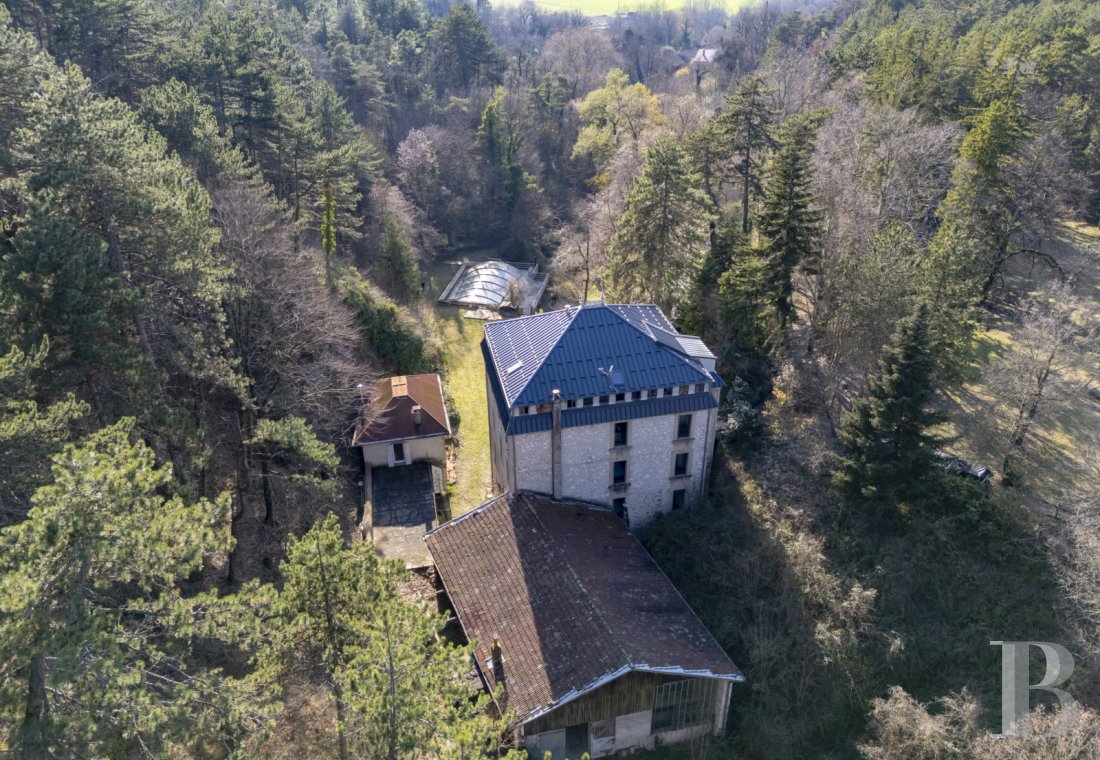 character properties France rhones alps   - 2