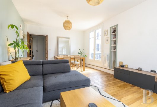 paris - Au cœur du Marais, rue de Bretagne, au calme d'une cour, un appartement de 69 m² et ses deux chambres