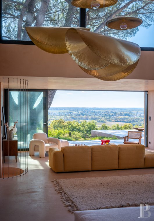 character properties France aquitaine   - 5