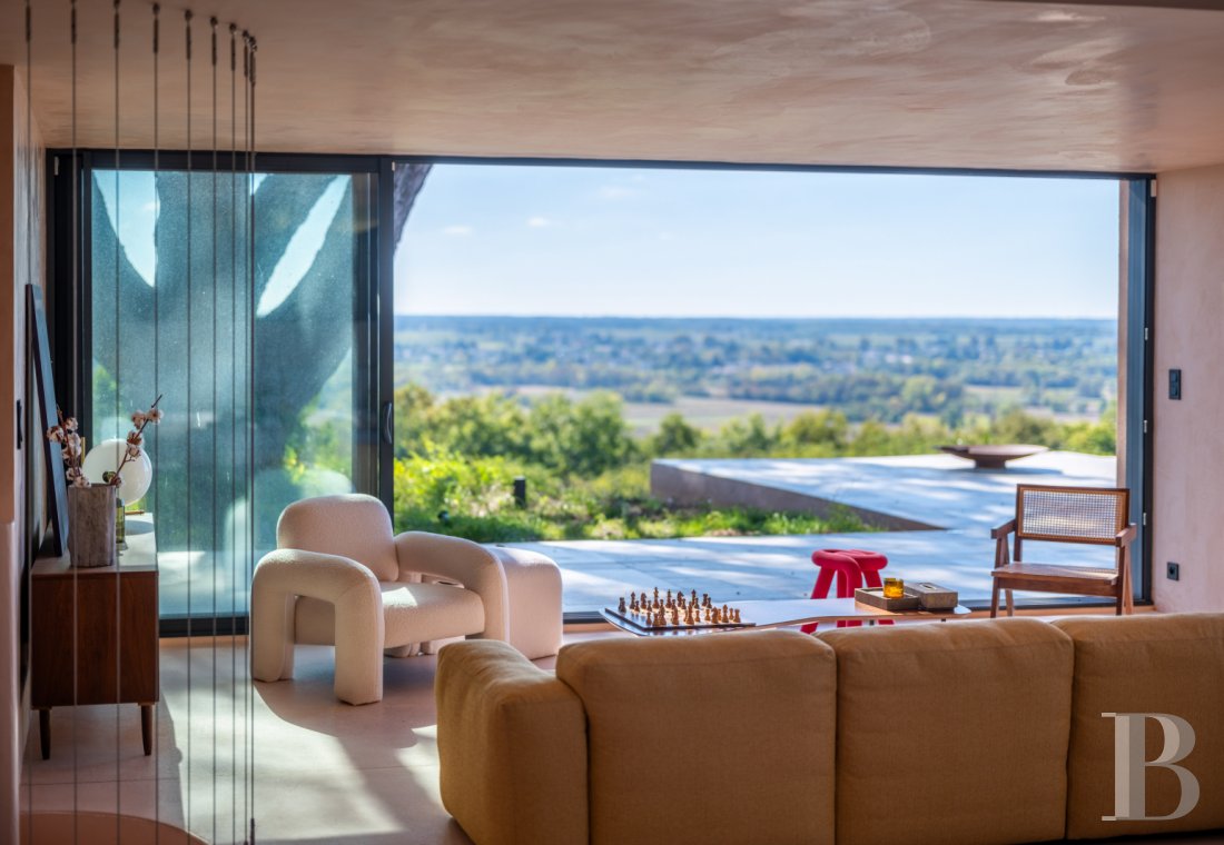 character properties France aquitaine   - 3