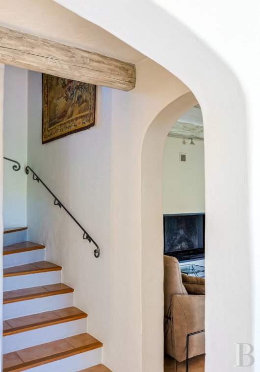 character properties France provence cote dazur   - 6