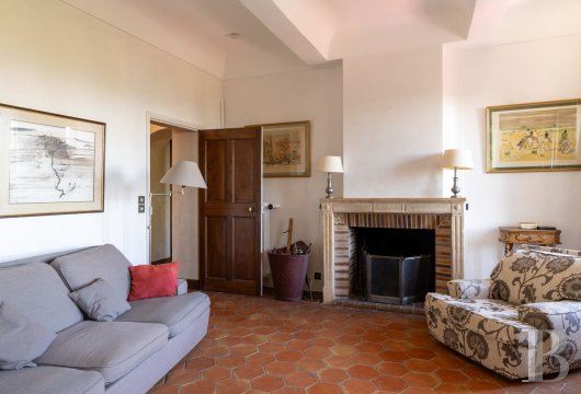 character properties France provence cote dazur   - 6