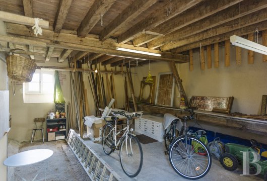 character properties France center val de loire   - 14