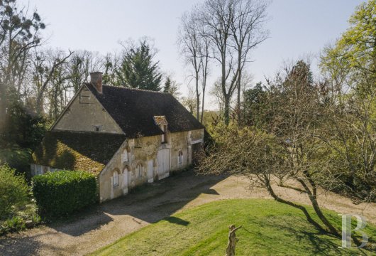 character properties France center val de loire   - 12