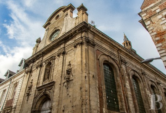 north - An 18th-century chapel, listed as a national Historical  Monument, in the middle of downtown Arras, one hour from Paris