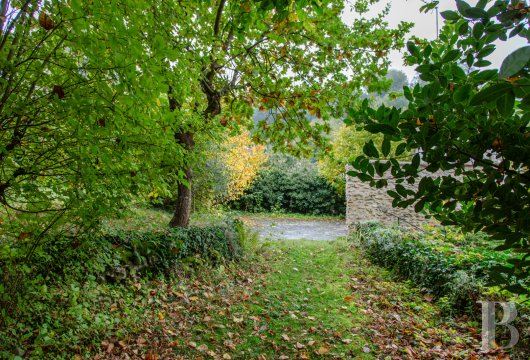 character properties France ile de france   - 12 character properties France ile de france   - 12