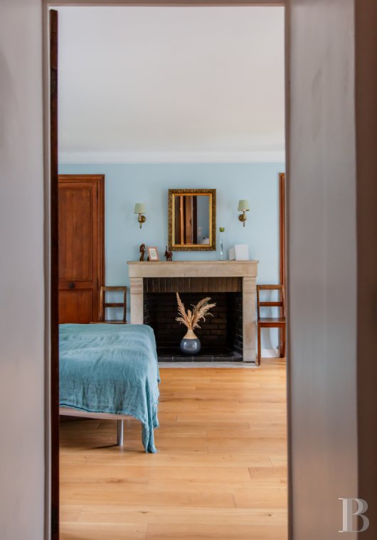 character properties France ile de france   - 8 character properties France ile de france   - 8