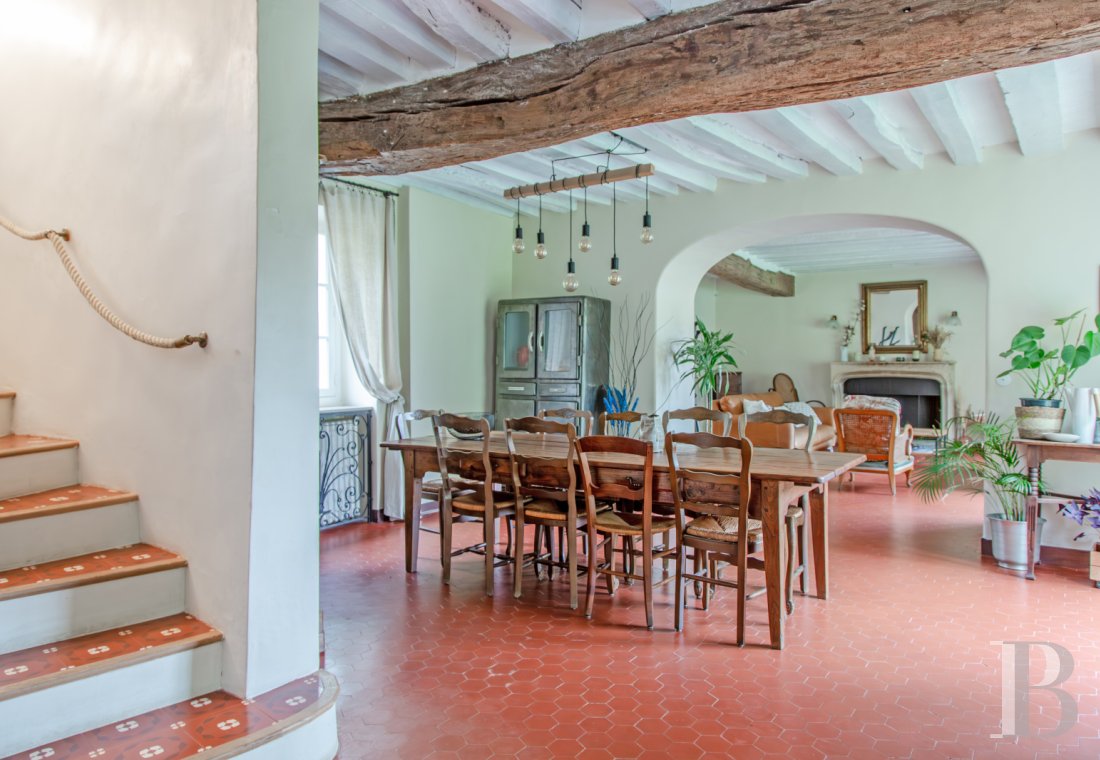 character properties France ile de france   - 4 character properties France ile de france   - 4