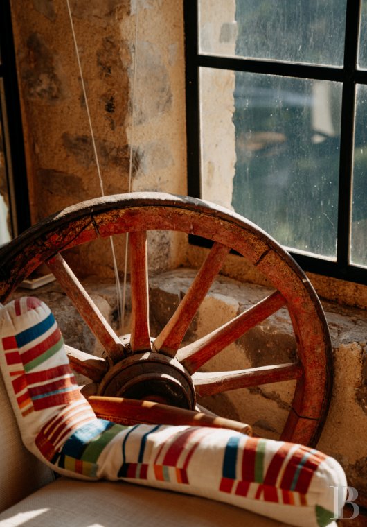 En Drôme provençale, au cœur des Baronnies,  un ensemble de maisons restaurées dans un village médiéval préservé - photo  n°20