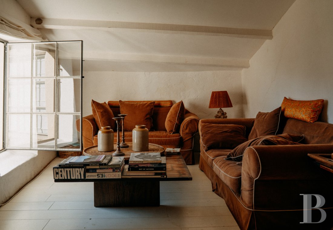 En Drôme provençale, au cœur des Baronnies,  un ensemble de maisons restaurées dans un village médiéval préservé - photo  n°18