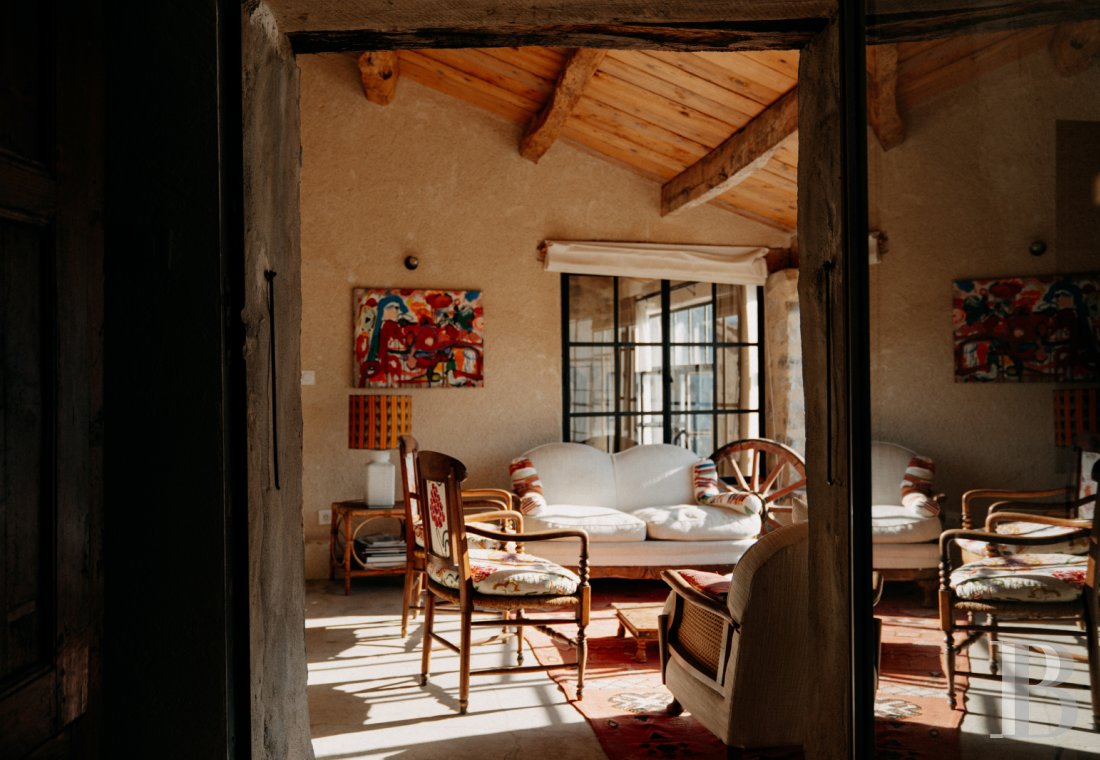 En Drôme provençale, au cœur des Baronnies,  un ensemble de maisons restaurées dans un village médiéval préservé - photo  n°15