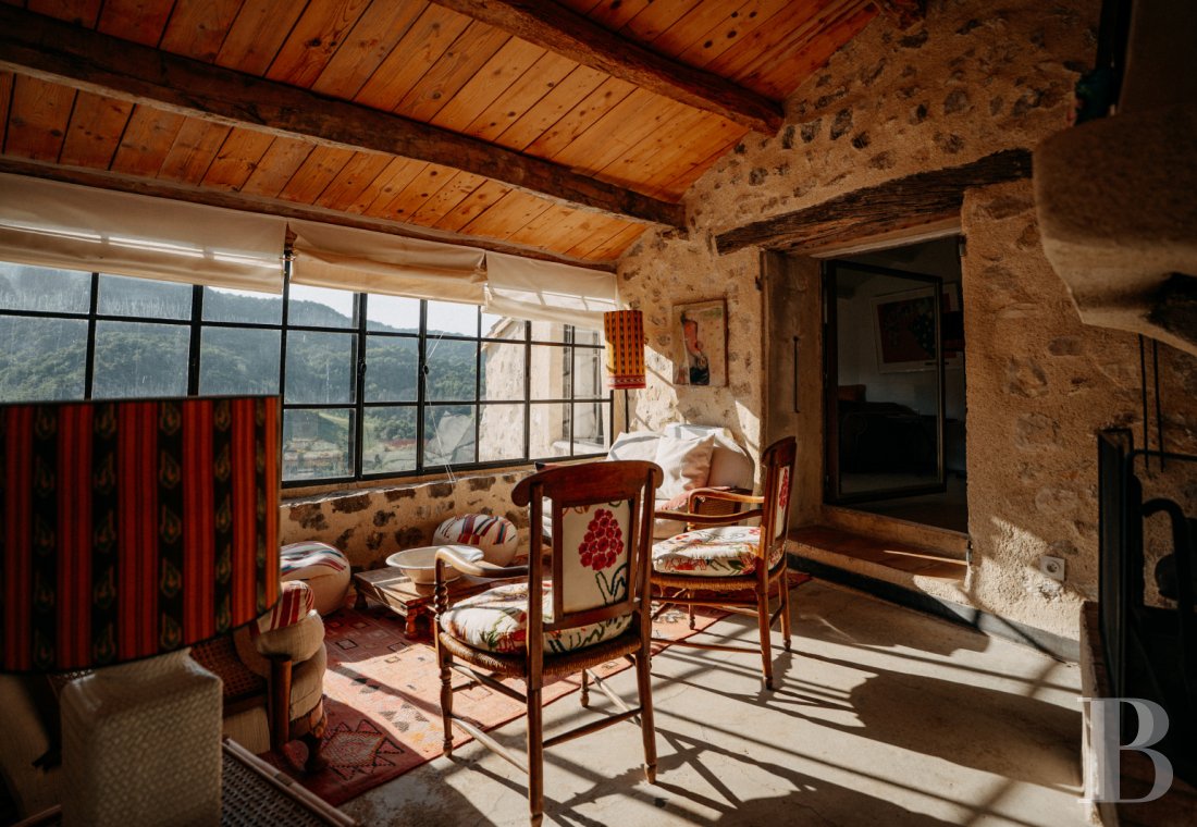 En Drôme provençale, au cœur des Baronnies,  un ensemble de maisons restaurées dans un village médiéval préservé - photo  n°19