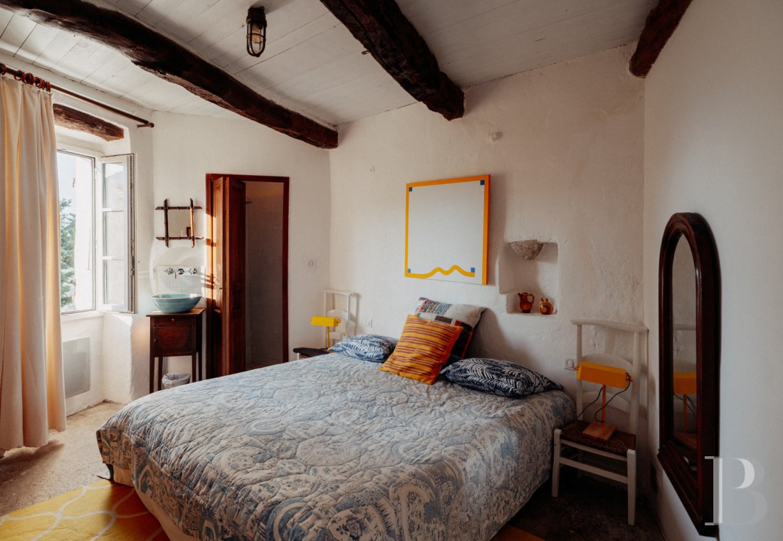 En Drôme provençale, au cœur des Baronnies,  un ensemble de maisons restaurées dans un village médiéval préservé - photo  n°38