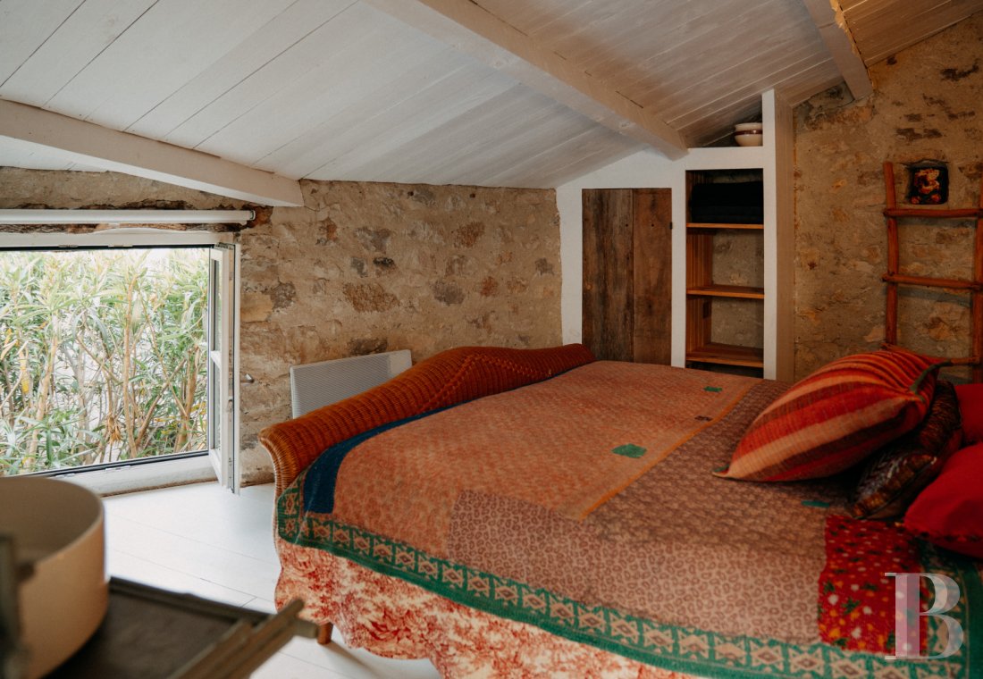 En Drôme provençale, au cœur des Baronnies,  un ensemble de maisons restaurées dans un village médiéval préservé - photo  n°37