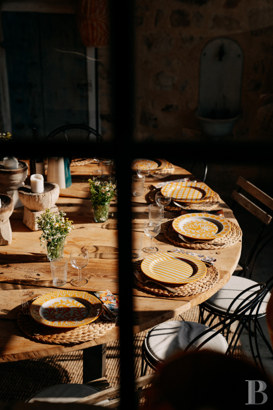En Drôme provençale, au cœur des Baronnies,  un ensemble de maisons restaurées dans un village médiéval préservé - photo  n°16
