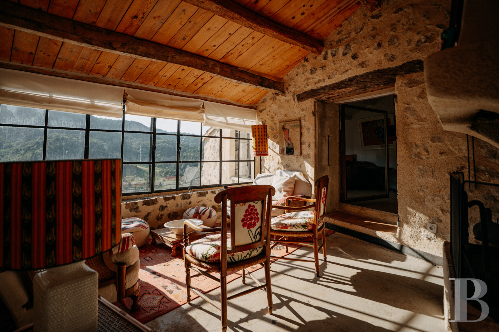 En Drôme provençale, au cœur des Baronnies,  un ensemble de maisons restaurées dans un village médiéval préservé - photo  n°19
