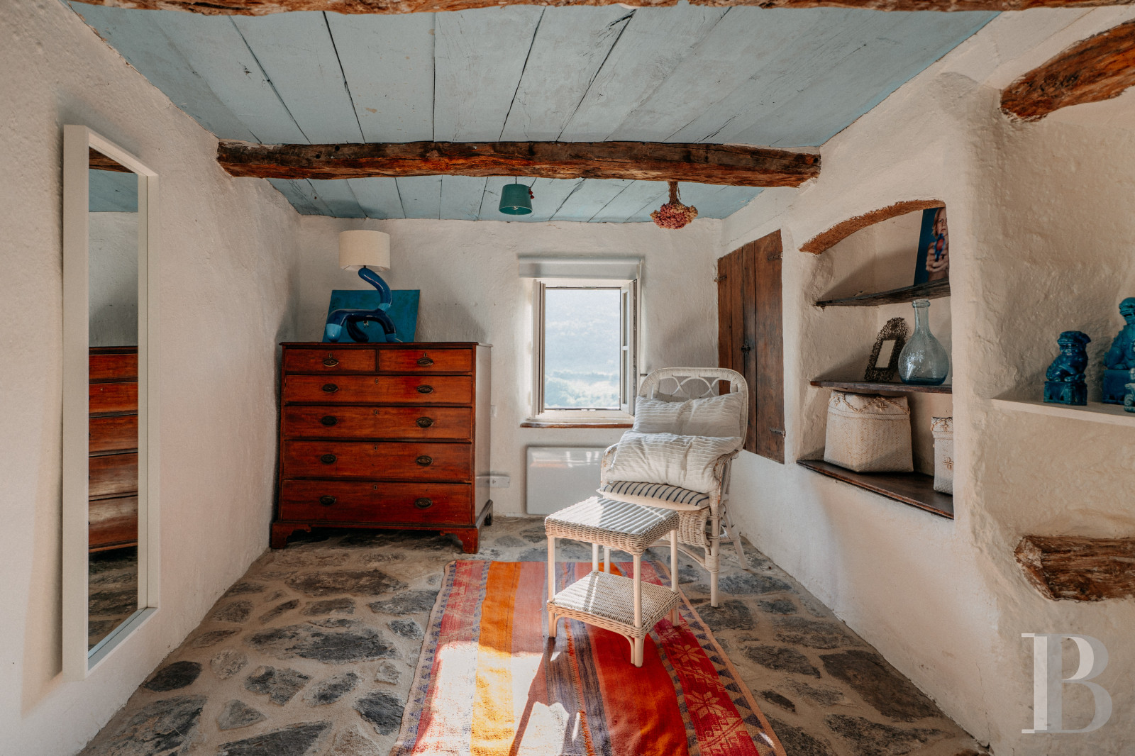 En Drôme provençale, au cœur des Baronnies,  un ensemble de maisons restaurées dans un village médiéval préservé - photo  n°26