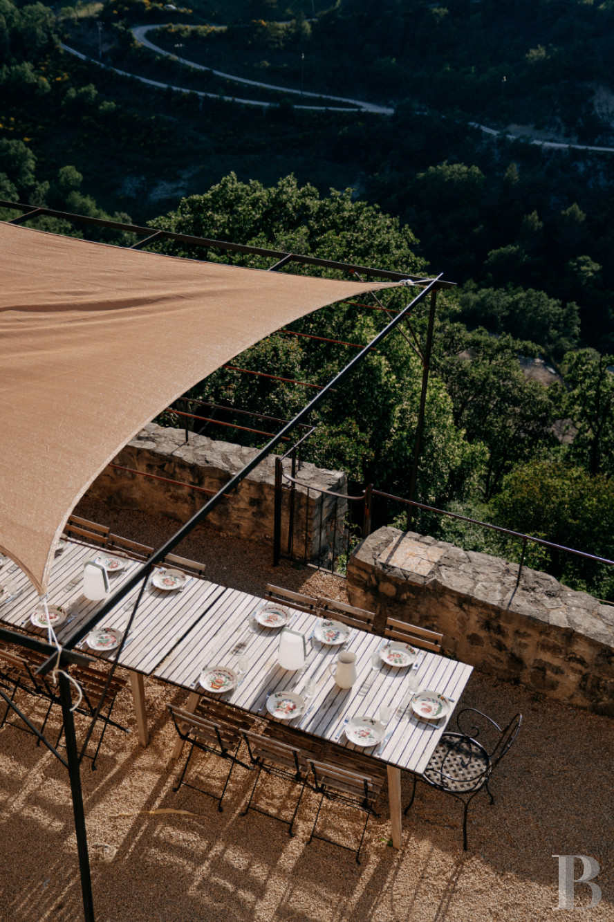 En Drôme provençale, au cœur des Baronnies,  un ensemble de maisons restaurées dans un village médiéval préservé - photo  n°43