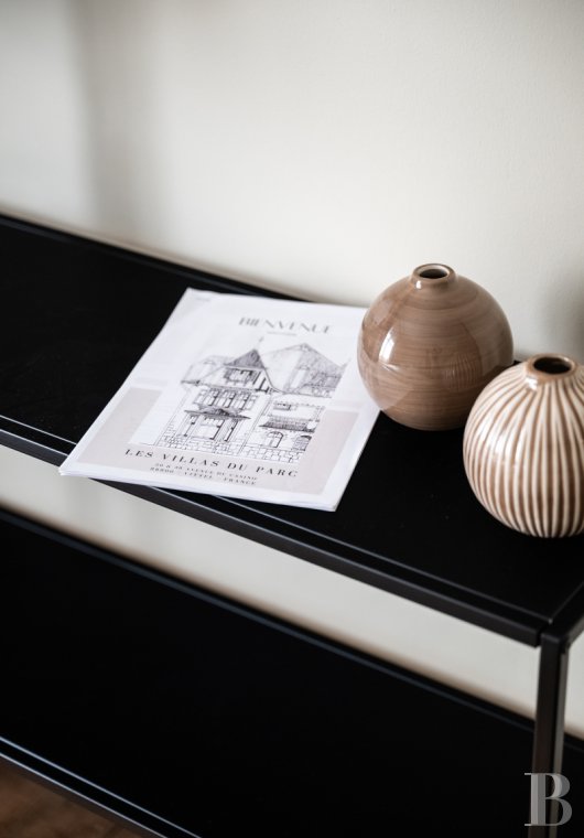 Dans les Vosges, à l'intérieur du parc thermal de Vittel, une singulière villa anglo-normande du début du 20e siècle - photo  n°11