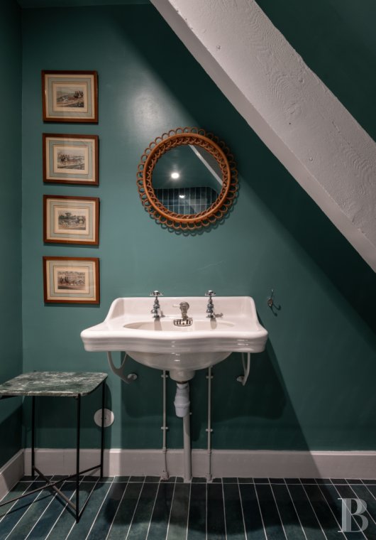 Dans les Vosges, à l'intérieur du parc thermal de Vittel, une singulière villa anglo-normande du début du 20e siècle - photo  n°20