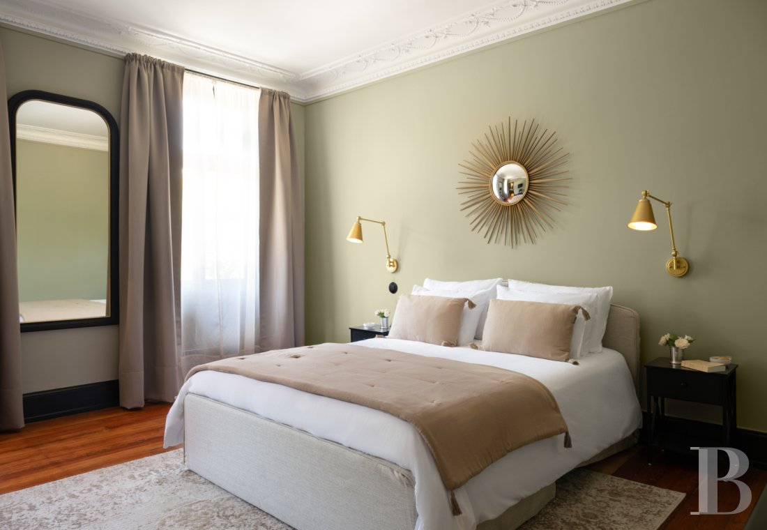 Dans les Vosges, à l'intérieur du parc thermal de Vittel, une singulière villa anglo-normande du début du 20e siècle - photo  n°25